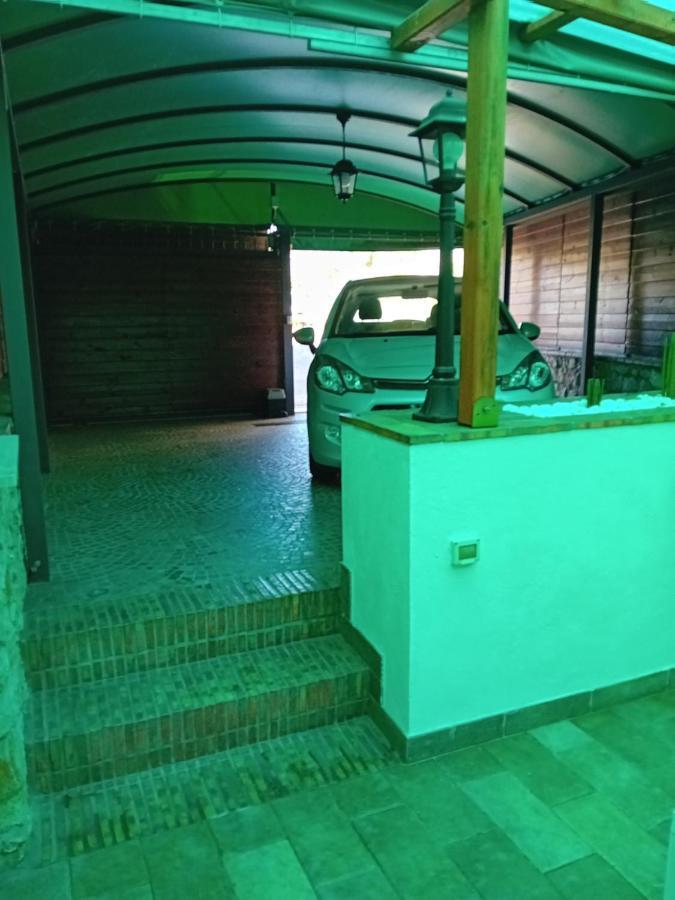 Emari Home Gaeta Bagian luar foto
